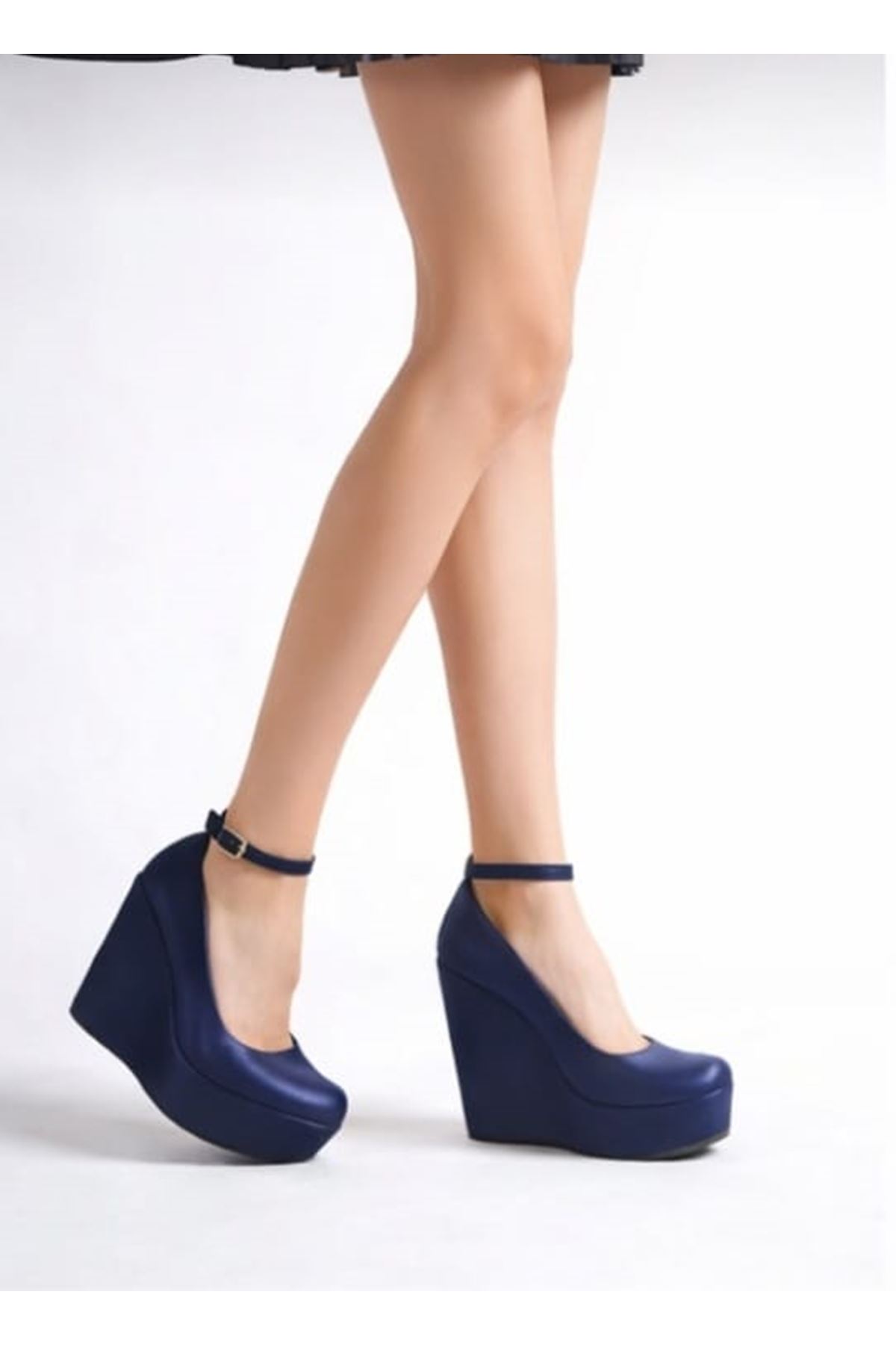 Orion; Lacivert Mat Deri,Çıkarılabilir Baretli 12 cm Dolgu Topuklu Ayakkabı 