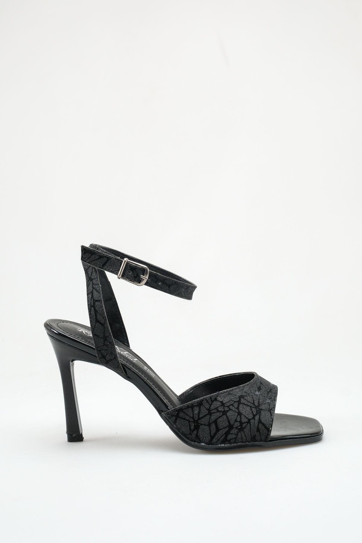 Olivia; Siyah,Desen Detaylı  Klasik İnce 9 cm Topuklu Stiletto