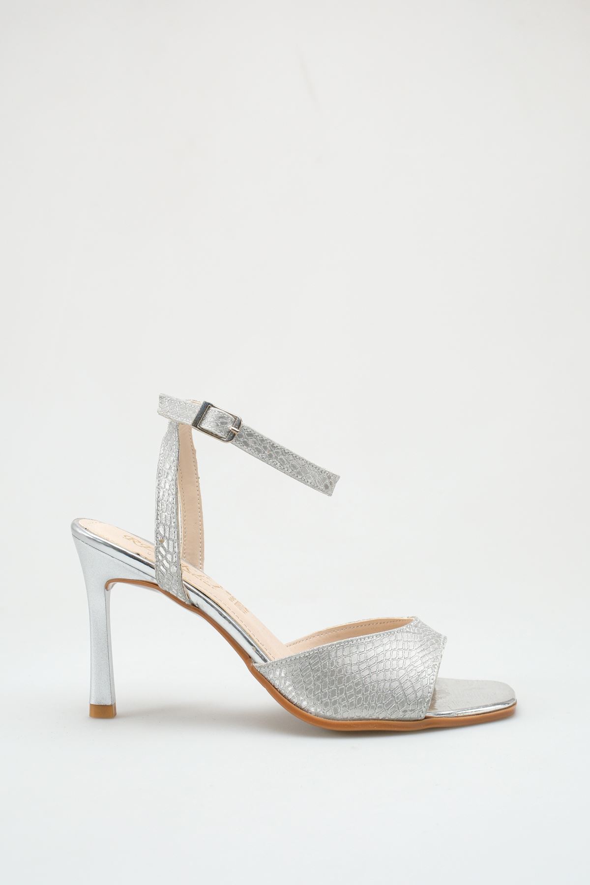 Olivia; Gümüş , Desen Detaylı  Klasik İnce 9 cm Topuklu Stiletto 