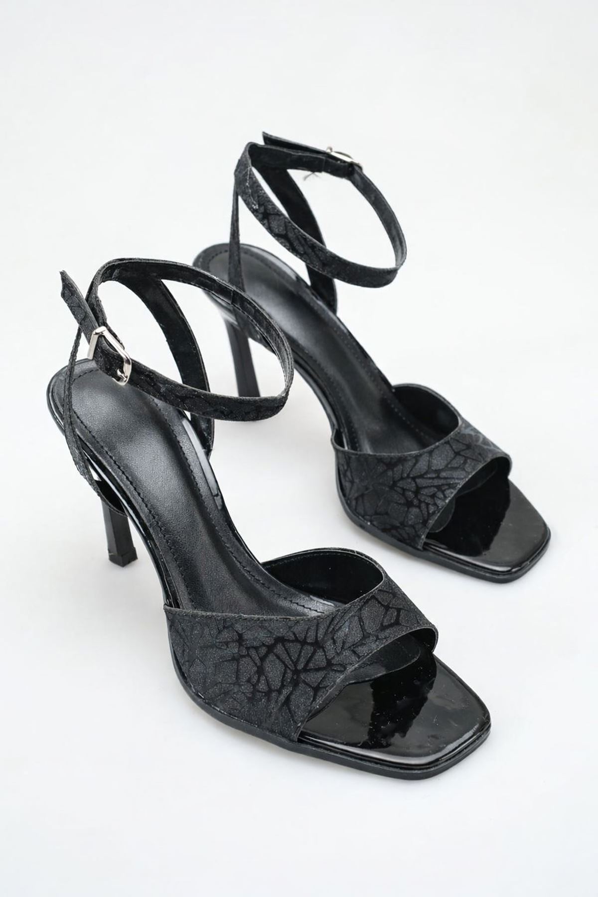 Olivia; Siyah,Desen Detaylı  Klasik İnce 9 cm Topuklu Stiletto