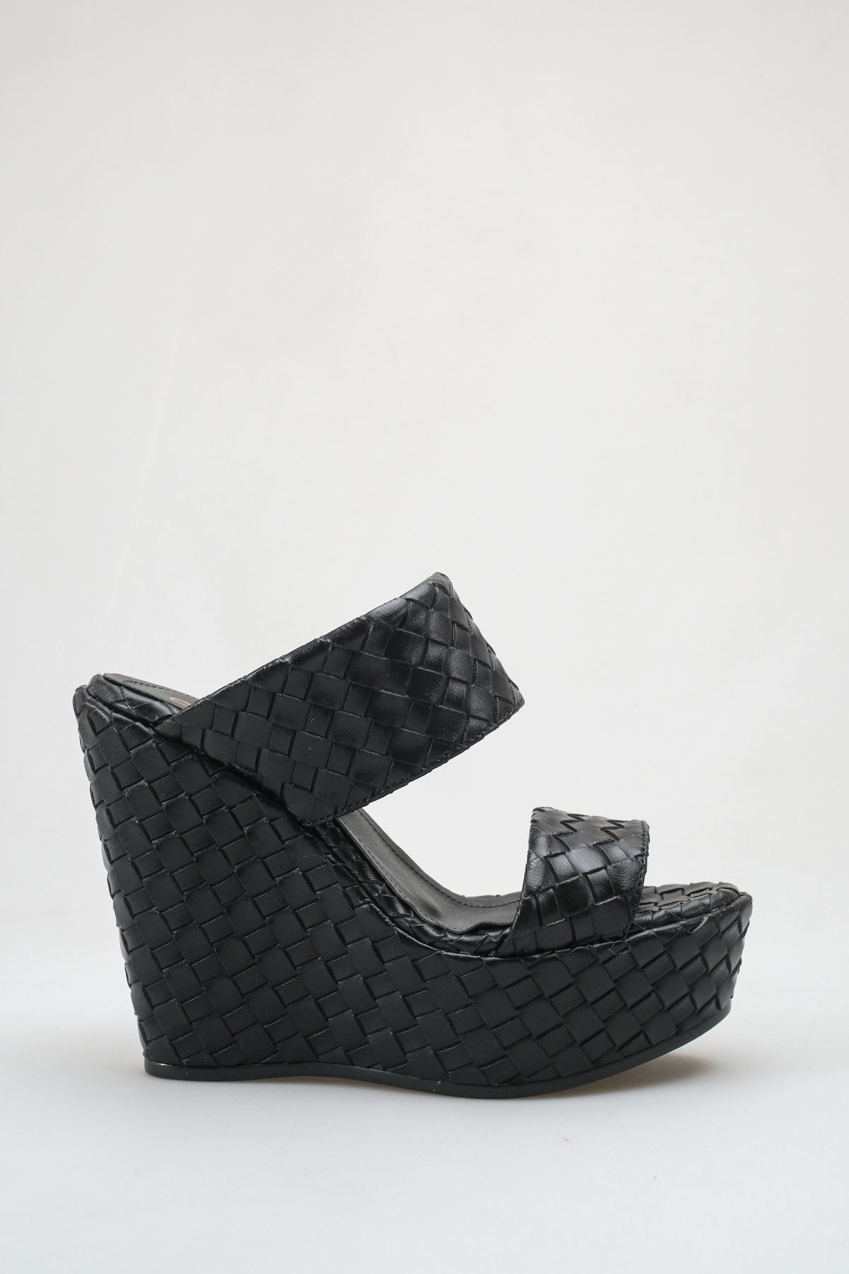 Merlin;Siyah,12 cm,Örgü Detaylı Dolgu Topuklu Kadın Terlik