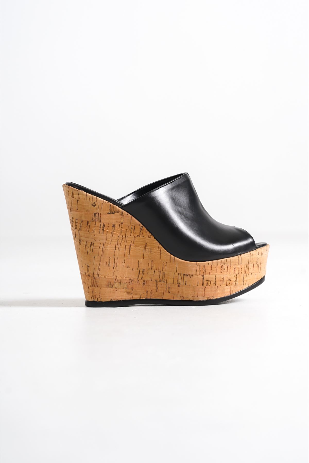 Armine;Siyah,12 cm   Mantar Dolgu Topuklu Kadın Terlik(KALIP İÇİN LÜTFEN AÇIKLAMAYI OKUYUNUZ) 