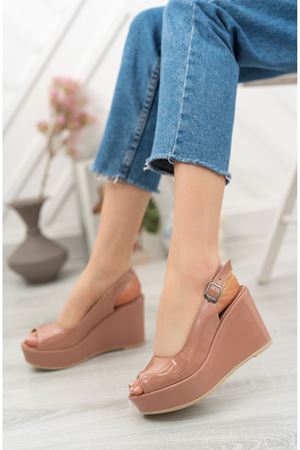 Juliet; Somon, Burnu ve Arkası açık, 9 cm Dolgu Topuklu Kadın Ayakkabı  (KALIP İÇİN LÜTFEN ÜRÜN AÇIKLAMASINI OKUYUNUZ)