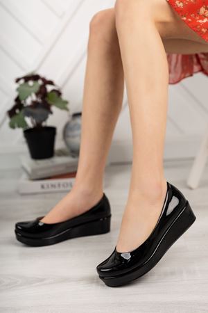 April;Kadın Siyah Rugan5 cm Dolgu Topuklu Ayakkabı 