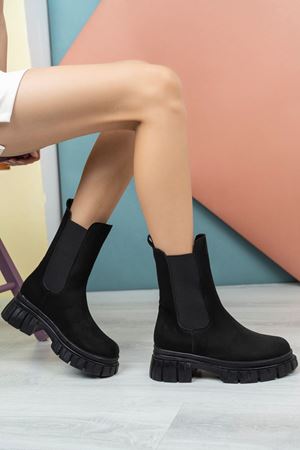 Emery; Siyah Süet,Lastikli Kalın Tabanlı Kadın Bot