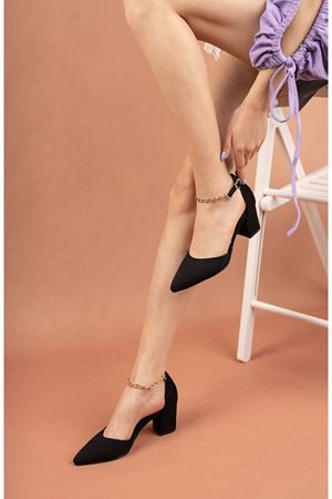 Aria;Siyah Süet Bilekten Zincirli Klasik Topuklu Ayakkabı