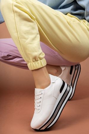 Casper; Beyaz, Bağcıklı, Kalın Taban Sneaker