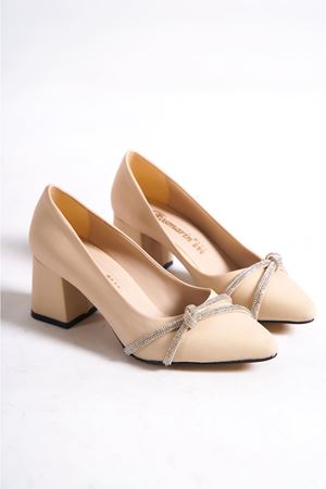 Alice; Krem Saten ,Kararmaz Taş Detaylı 6 cm Topuklu Ayakkabı 