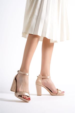 Franny;Krem-Nude Saten ,Taş Detaylı Tek Bantlı,Klasik Topuklu Platform Ayakkabı