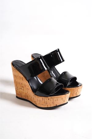 Victory; Siyah Rugan,12 cm Mantar Dolgu Topuklu Kadın Terlik