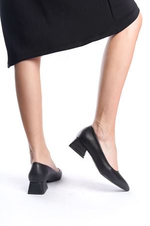 Gianna; Siyah, Klasik Topuklu Ayakkabı