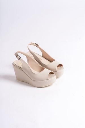 Juliet; Kadın, Krem, Burnu ve Arkası açık, 9 cm Dolgu Topuk Ayakkabı (KALIP İÇİN LÜTFEN ÜRÜN AÇIKLAMASINI OKUYUNUZ)