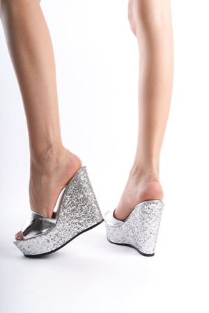 Hazel; Gümüş ,12 cm Dolgu Topuklu Terlik