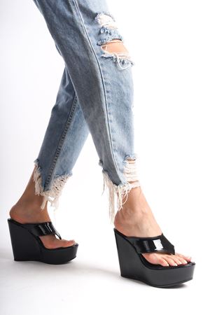 Ophelia; Siyah ,12 cm Dolgu Topuklu Parmak Arası Terlik 