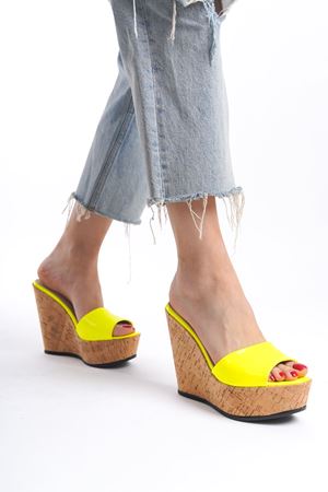 Hazel; Neon Sarı ,12 cm Mantar Tabanlı Dolgu Topuklu Terlik 