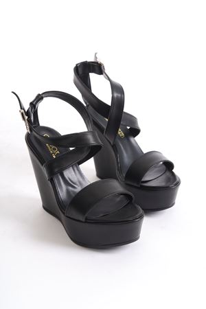 Rubio; Siyah Mat Deri ,12 cm Dolgu Topuklu Ayakkabı