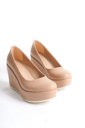 Romano; Nude, 9 cm Dolgu Topuklu Ayakkabı (DAR KALIPTIR ÜRÜN AÇIKLAMASINI OKUYUNUZ)