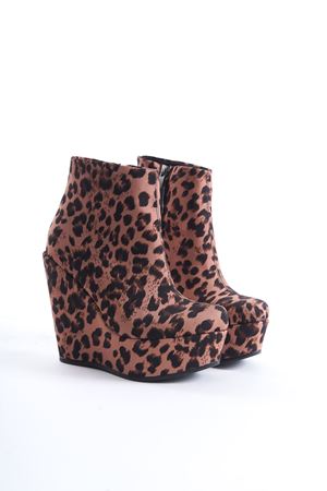 Eve ; Leopar Desenli,Dolgu Topuklu Kadın Bot