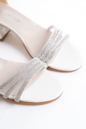 Owwox Kids; Kız Çocuk,Sedef,3 Biyeli Kararmaz Taş Detaylı  Ayakkabı