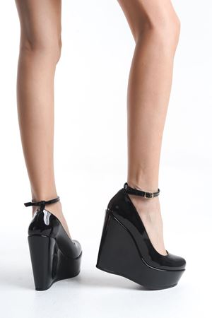 Orion; Siyah RuganÇıkarılabilir Baretli 12 cm Dolgu Topuklu Ayakkabı  