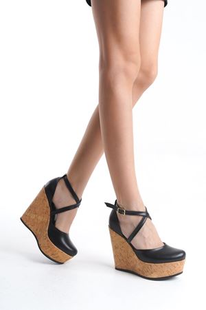 Fallon; Siyah Mat Deri ,12 cm Dolgu Topuklu Ayakkabı 