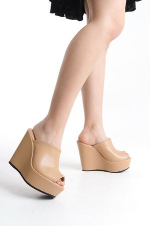 Armine; Krem-Nude,12 cm Mantar Dolgu Topuklu Kadın Terlik(KALIP İÇİN LÜTFEN AÇIKLAMAYI OKUYUNUZ)