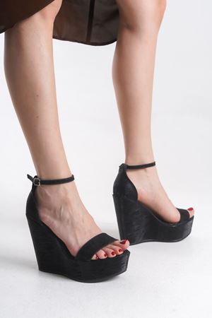 Alessi; Siyah Desenli ,12 cm Dolgu Topuklu Ayakkabı 