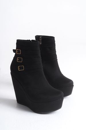 Dolly ; Siyah Süet Tokalı,12 cm Dolgu Topuklu Kadın Bot