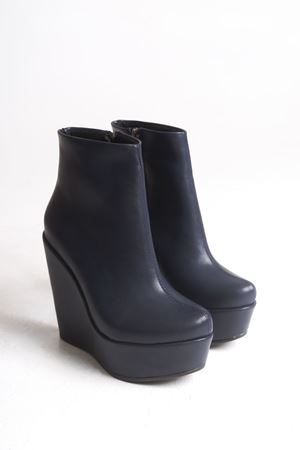 Eve ; Lacivert Mat Deri,12 cm Dolgu Topuklu Kadın Bot 