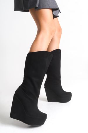 Beatrice ; Siyah Süet ,12 cm Fermuarsız  Dolgu Topuklu  Kadın Çizme 