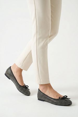 Romina; Platin Parlak Taşlı,Babet Ayakkabı